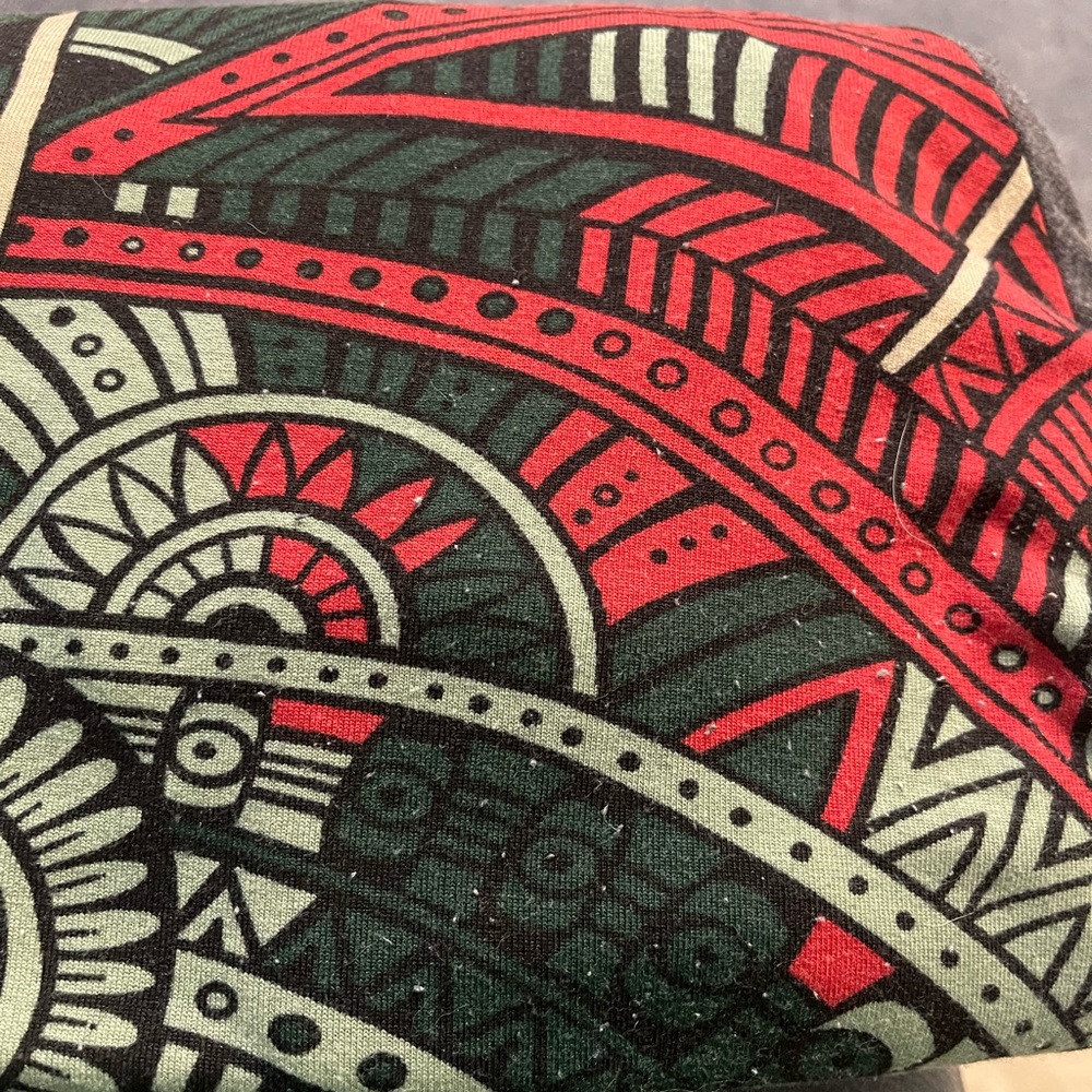 LULAROE RANDY TOP - Picture 3 of 6